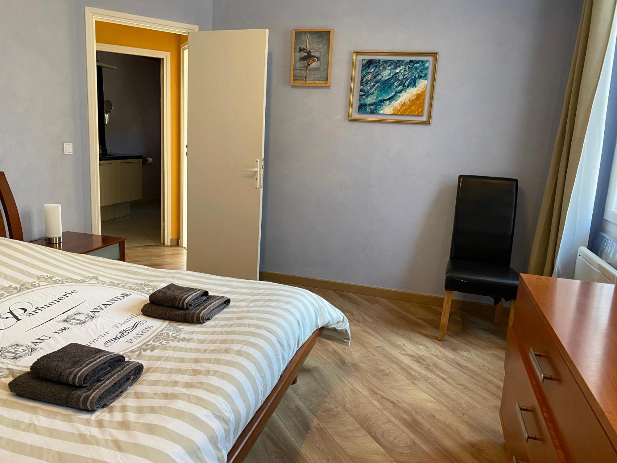 Residence Verdi - Appartements Meubles En Centre Ville Bedarieux Bagian luar foto