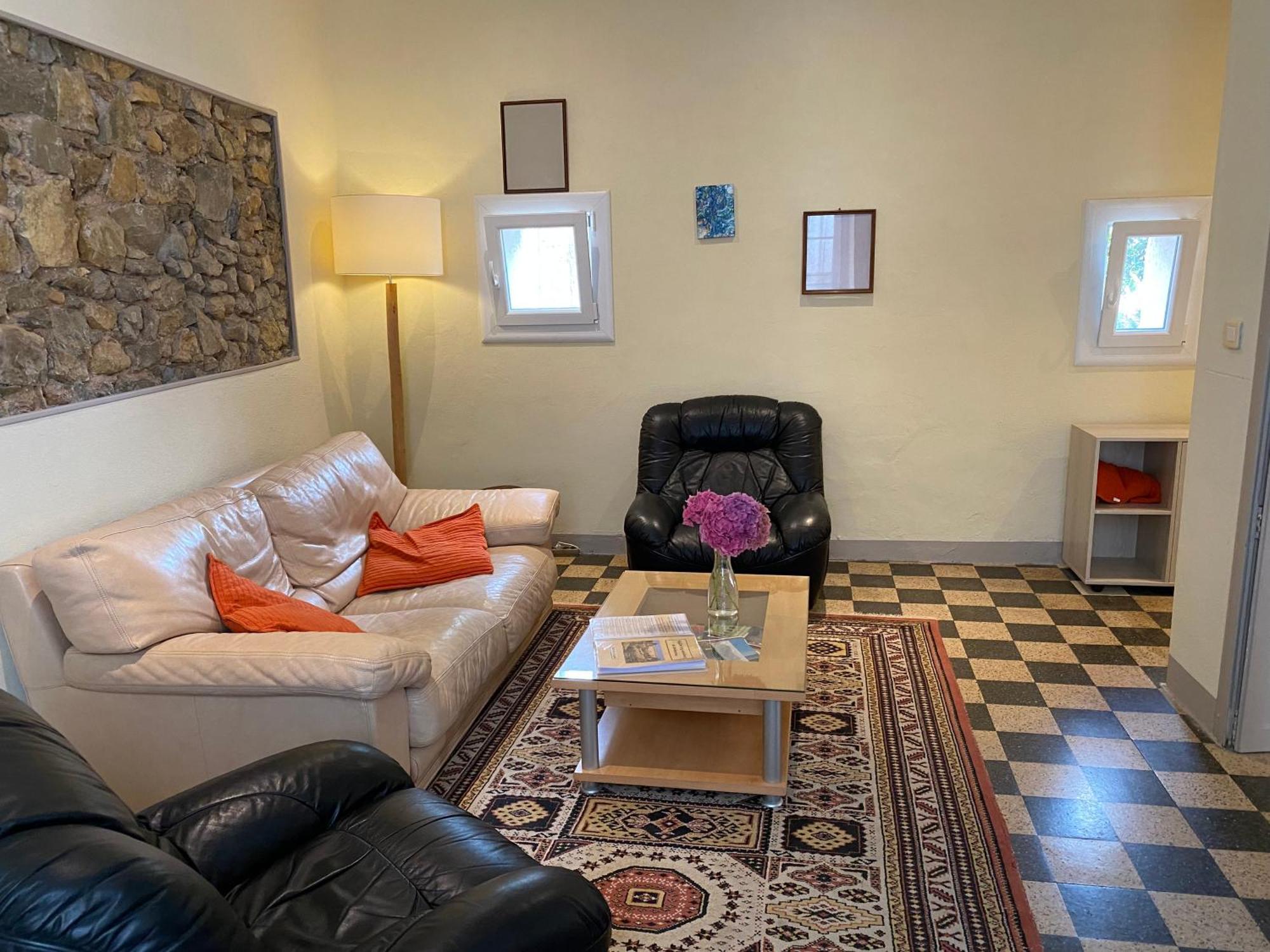 Residence Verdi - Appartements Meubles En Centre Ville Bedarieux Bagian luar foto
