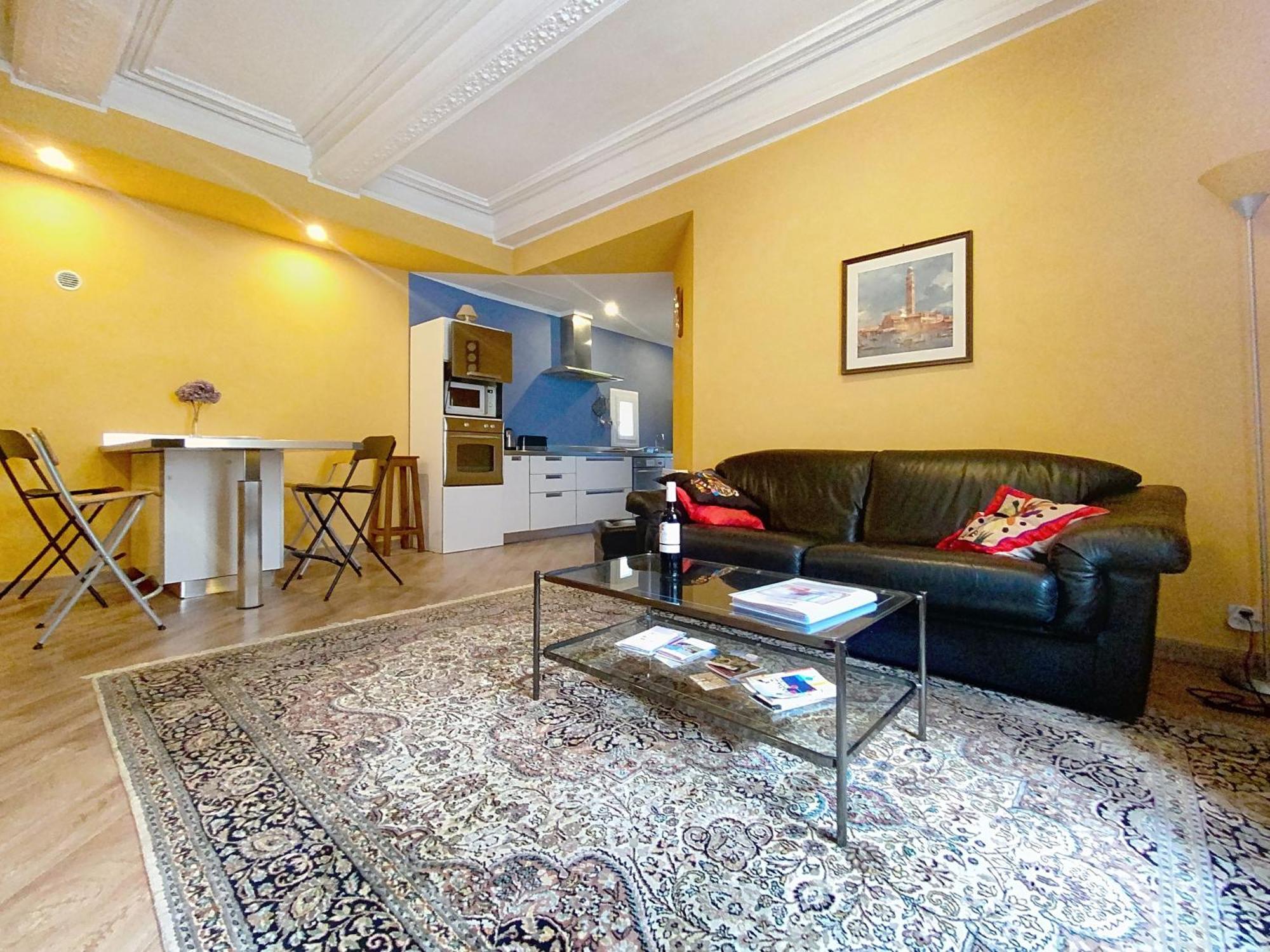 Residence Verdi - Appartements Meubles En Centre Ville Bedarieux Bagian luar foto