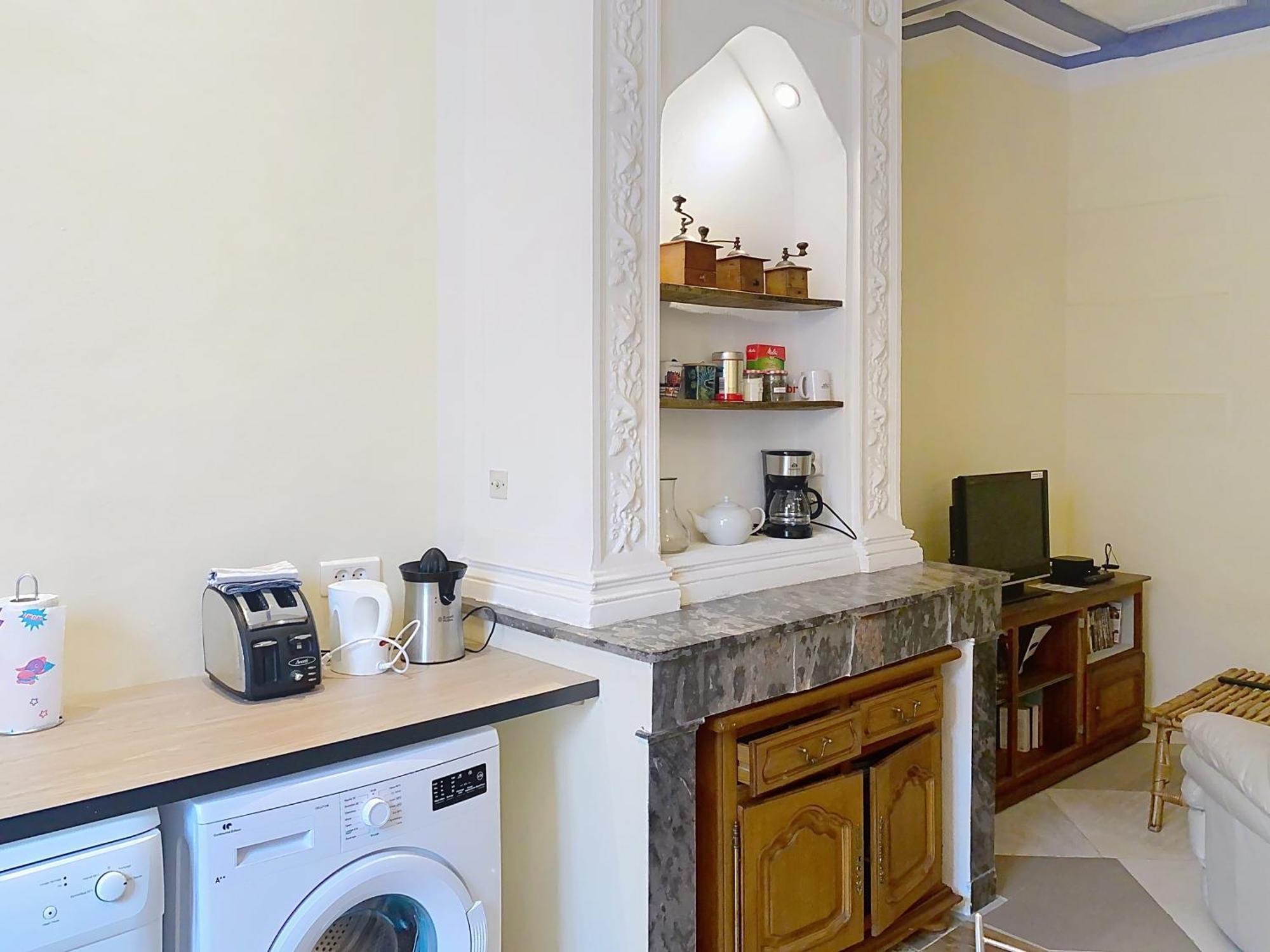 Residence Verdi - Appartements Meubles En Centre Ville Bedarieux Bagian luar foto